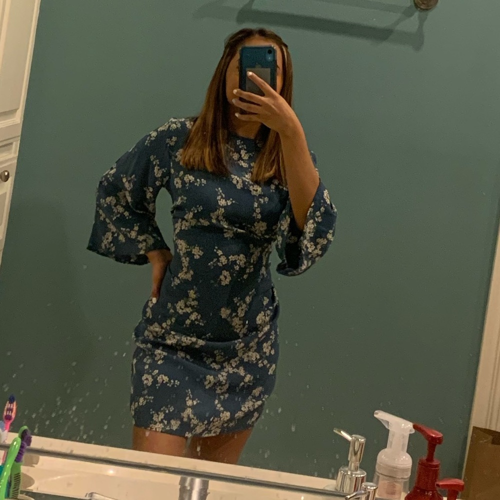 Floral blue dress